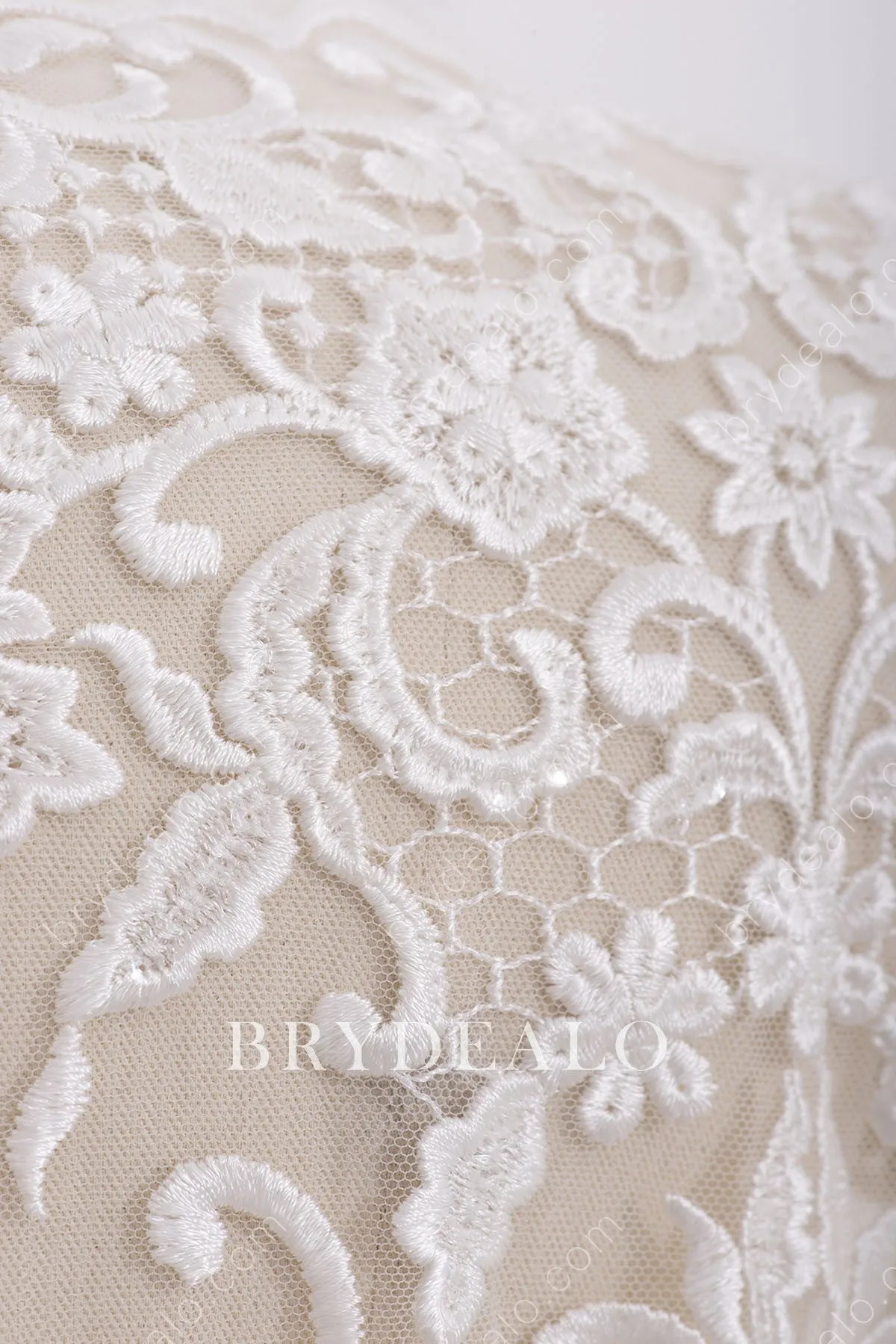 Beautiful Flower Cording Bridal Lace Fabric