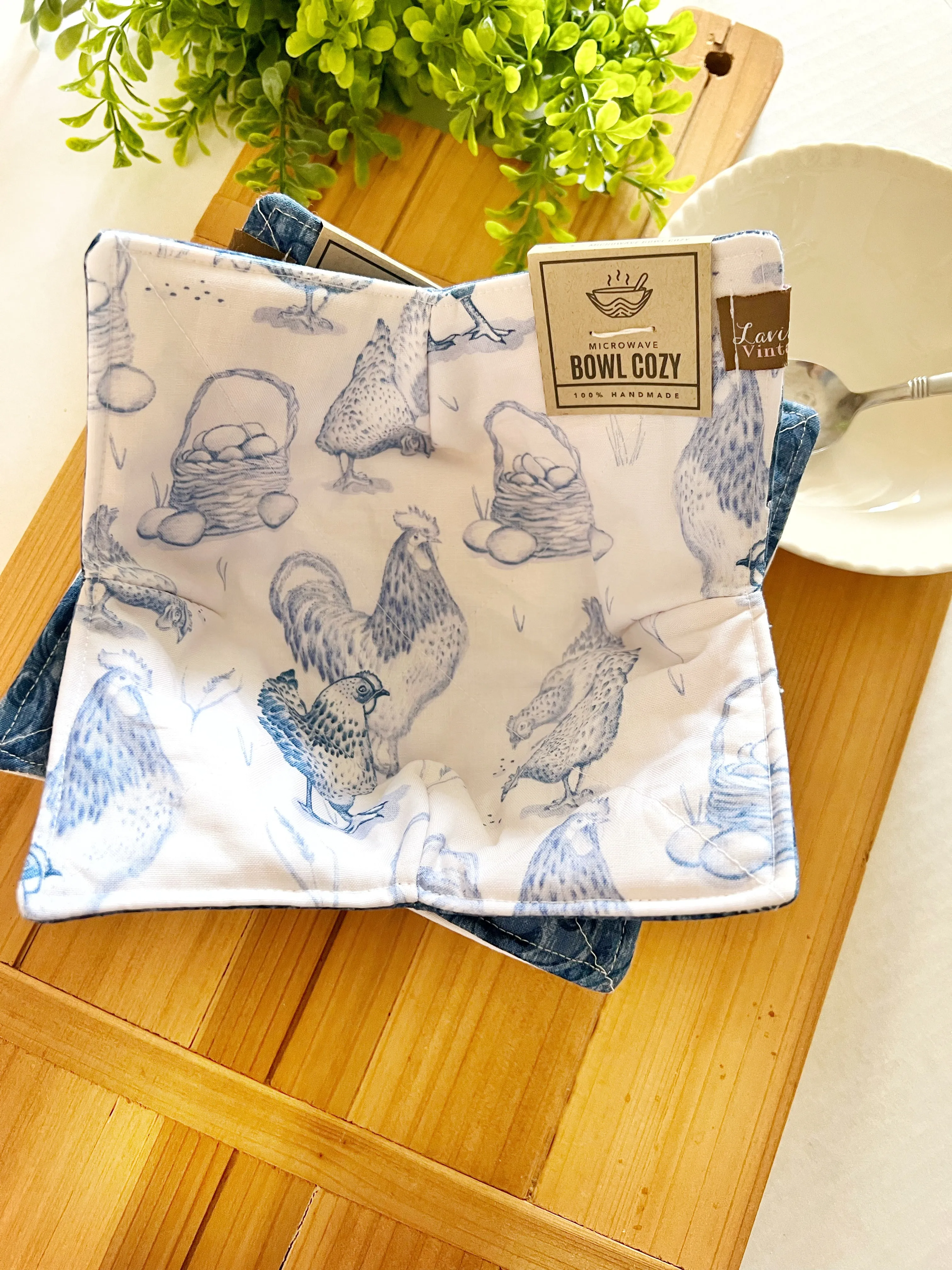 Blue chickens Bowl Cozy