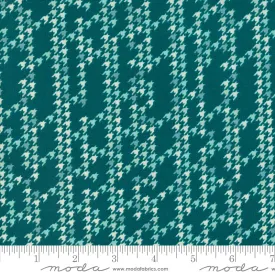 Cozy Wonderland - Houndstooth Party in Teal - 45598 15 - Half Yard